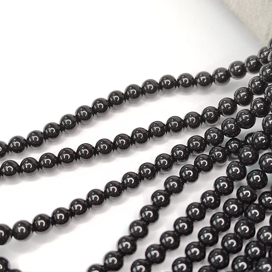 Шпинель черная натуральная, бусины гладкий шар, НИТЬ 39 см