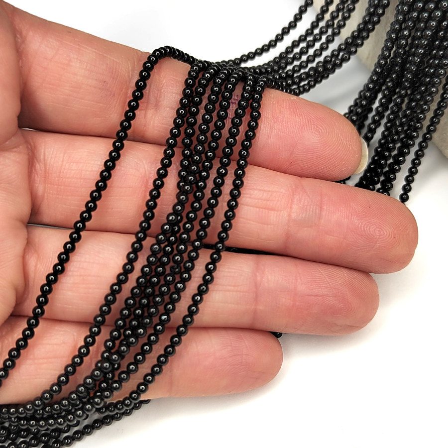 Шпинель черная натуральная, бусины гладкий шар, НИТЬ 39 см