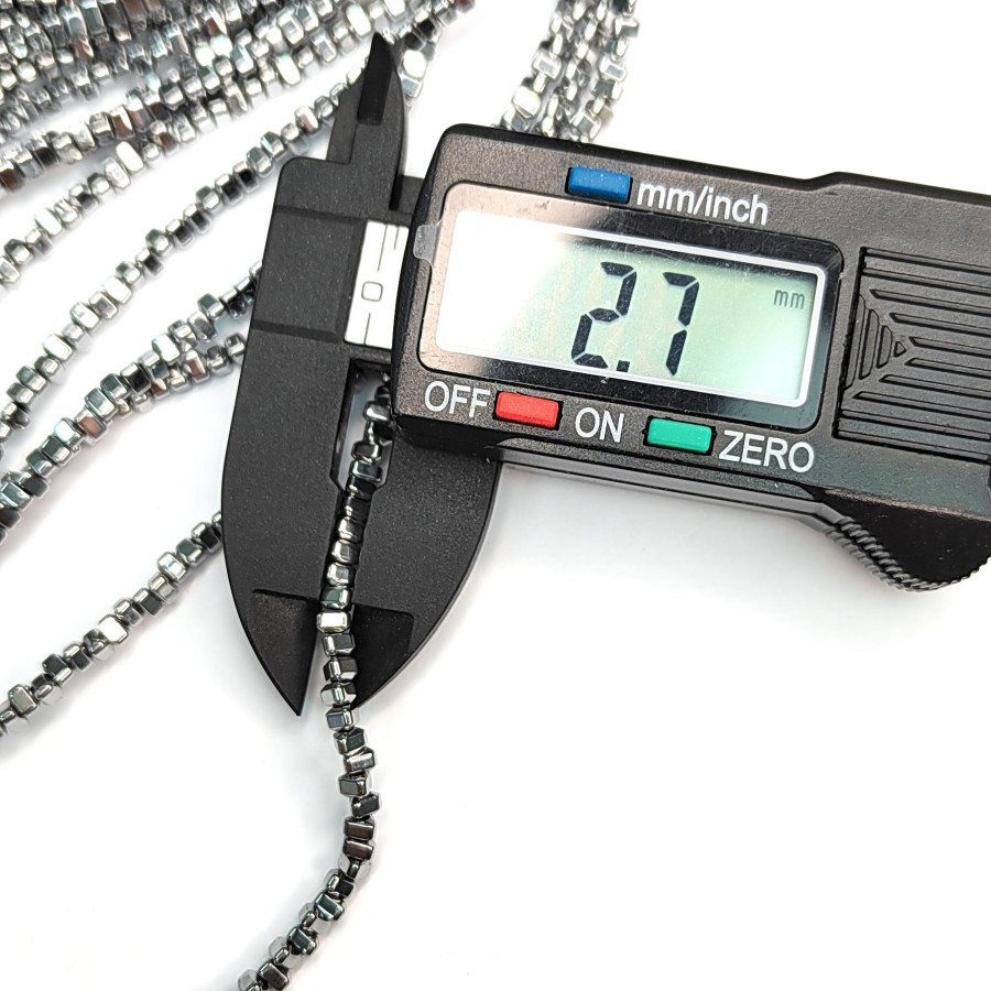 Гематит 2,7 мм бусины Треугольной формы