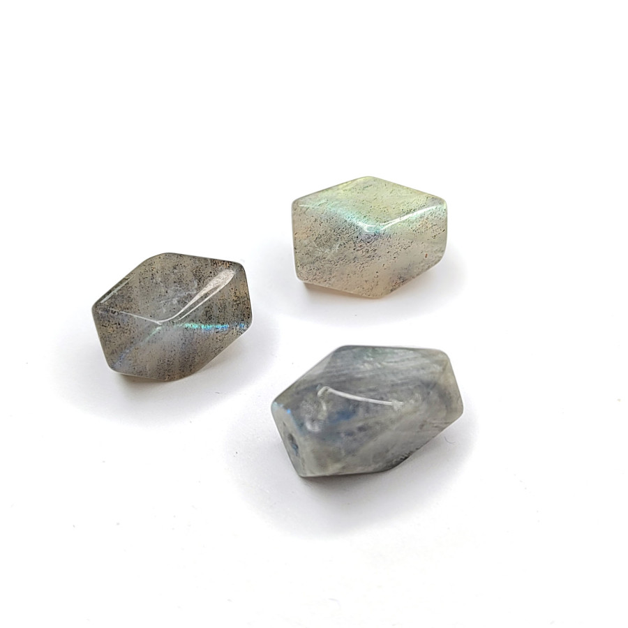 Лабрадор натуральный 16х12 мм, штука