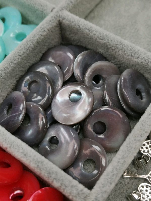 Перламутр 18 мм подвеска бублик, цвет шоколадный, ШТУКА