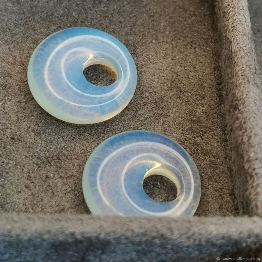 Лунный камень 18 мм подвеска бублик, ШТУКА