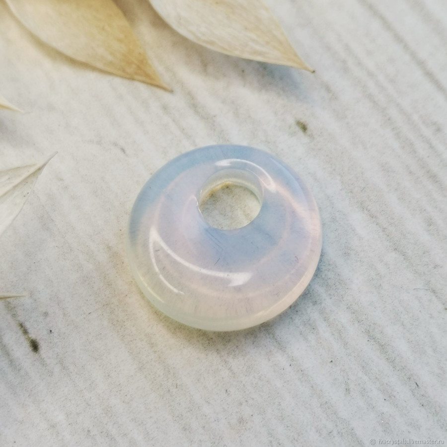 Лунный камень 18 мм подвеска бублик, ШТУКА