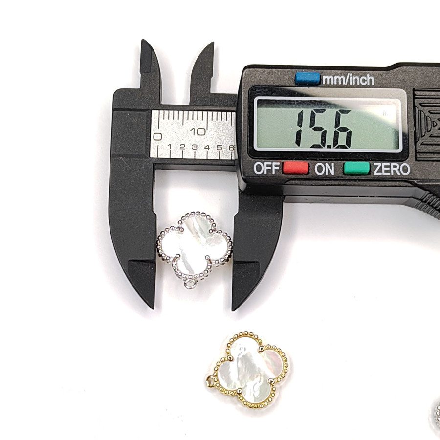 Подвеска Клевер с перламутром 15х15 мм, штука