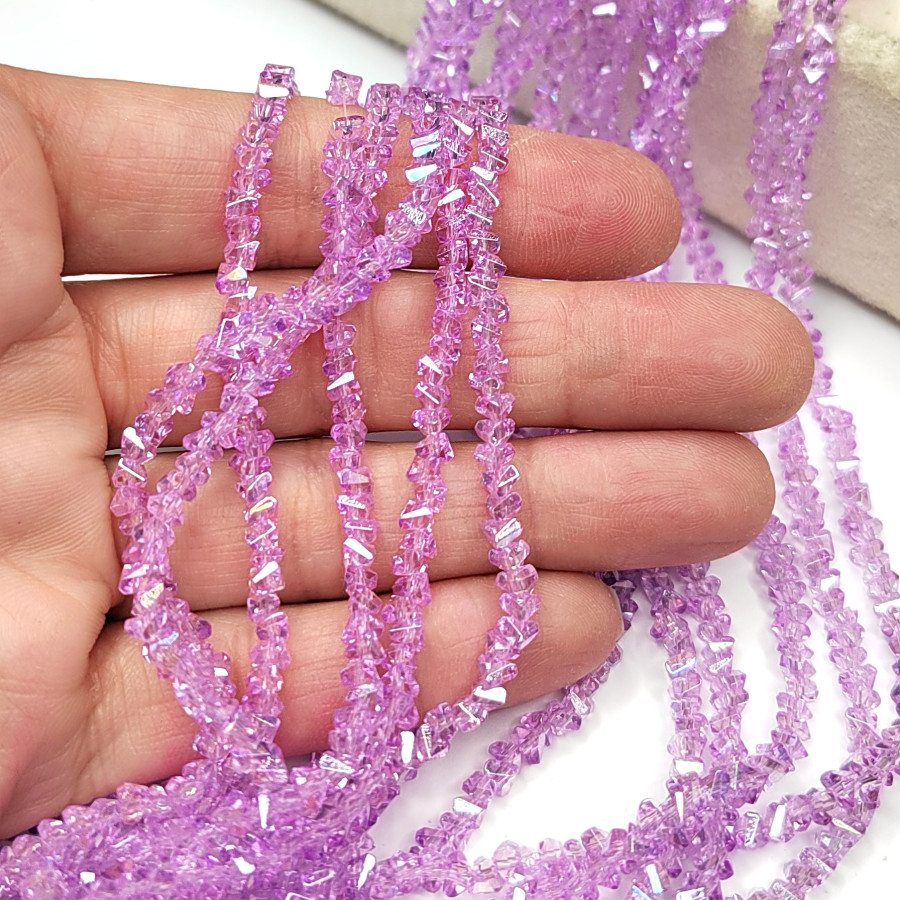 Бусины хрустальные 4 мм треугольной формы