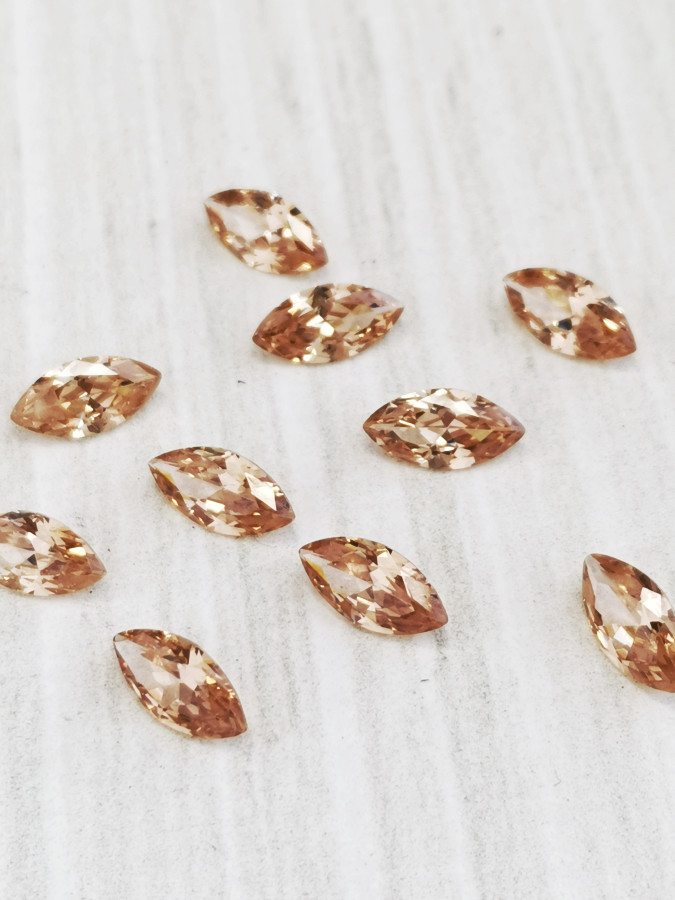 Фианиты Персиковые (Шампань) 10х5 мм, 10 ШТУК