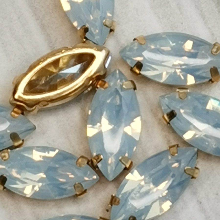 Стразы голубой опал 7х15 мм, ШТУКА