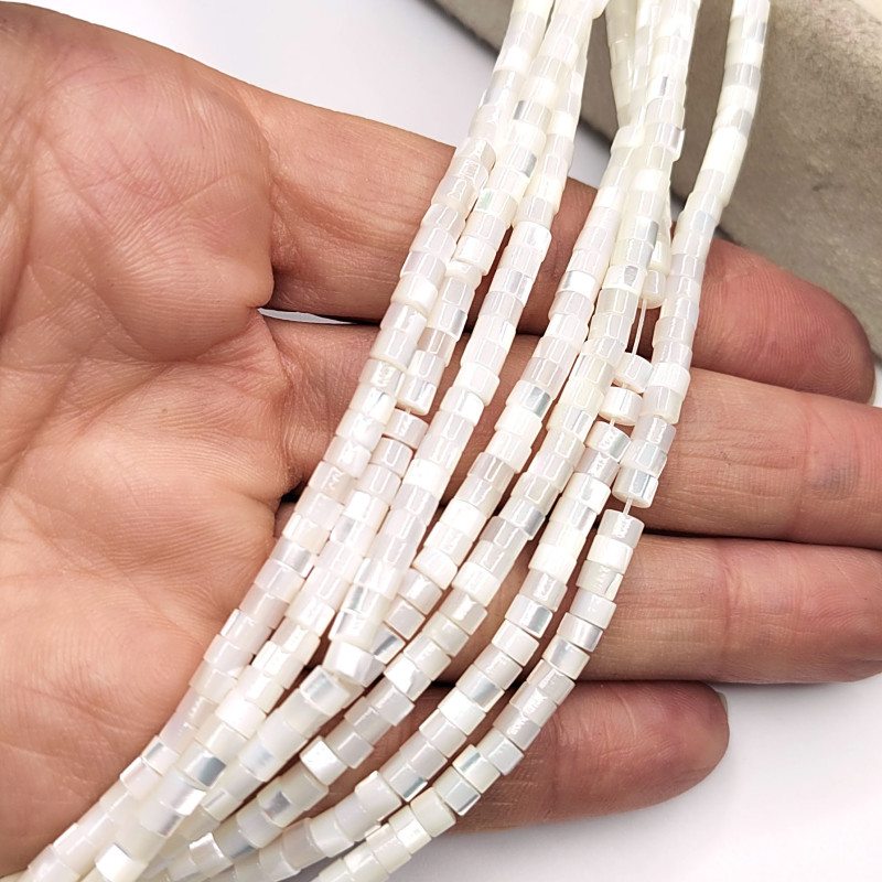 Рондели 4х2,5 мм, Натуральный перламутр, цвет Белый, нить 39-40 см