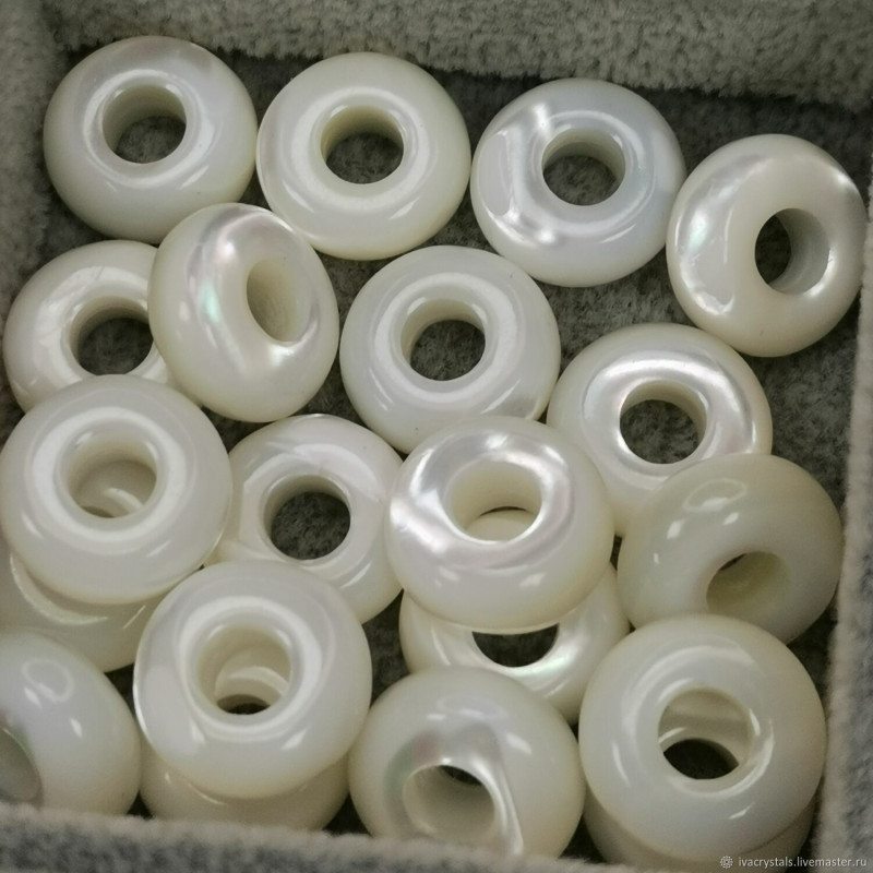 Перламутр белый 14 мм подвеска бублик, ШТУКА