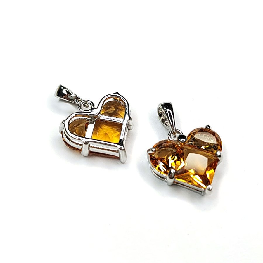 Подвеска Сердце 13,5 мм с фианитом цвет виски, штука