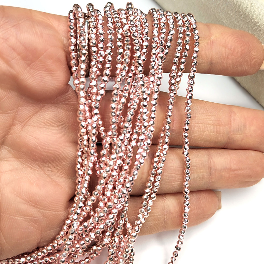 Пирит 2 мм в огранке, Цвет Розовый, нить 42 см