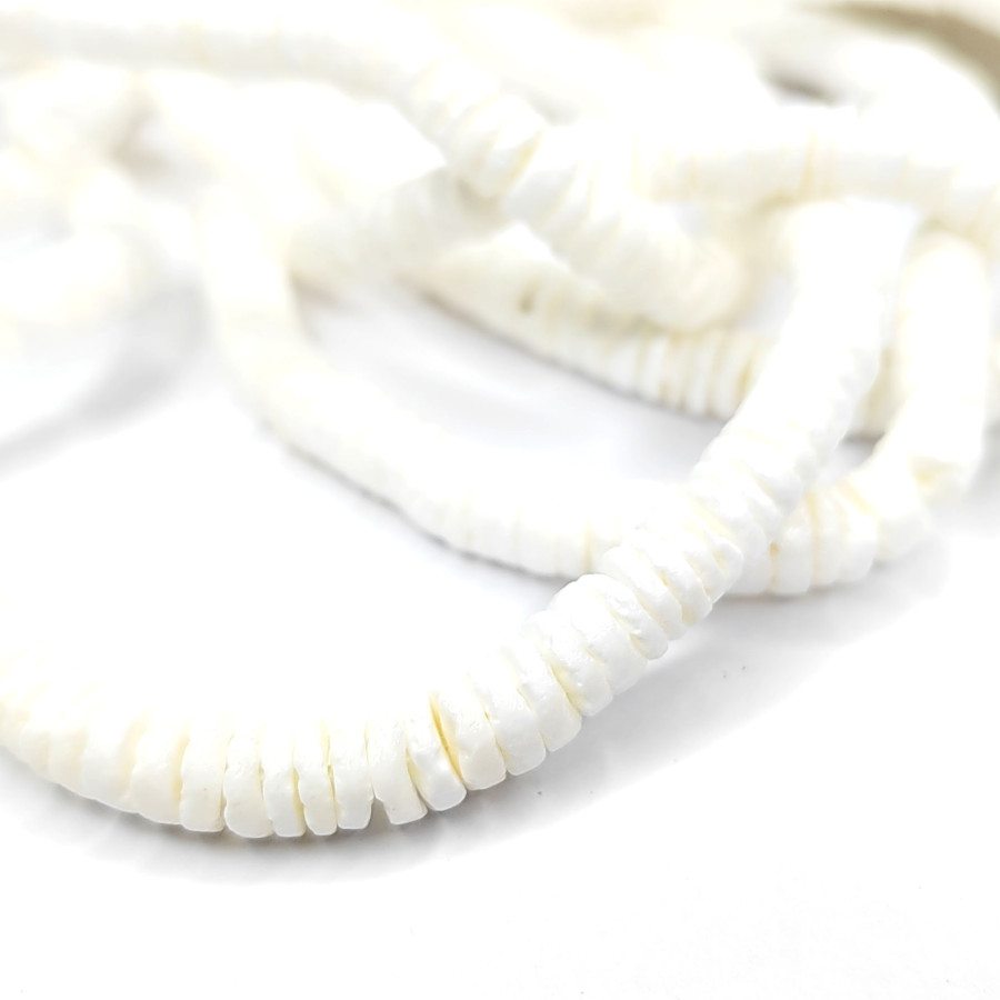 Ракушечник круглой формы 6 мм, цвет Белый, НИТЬ 60 см