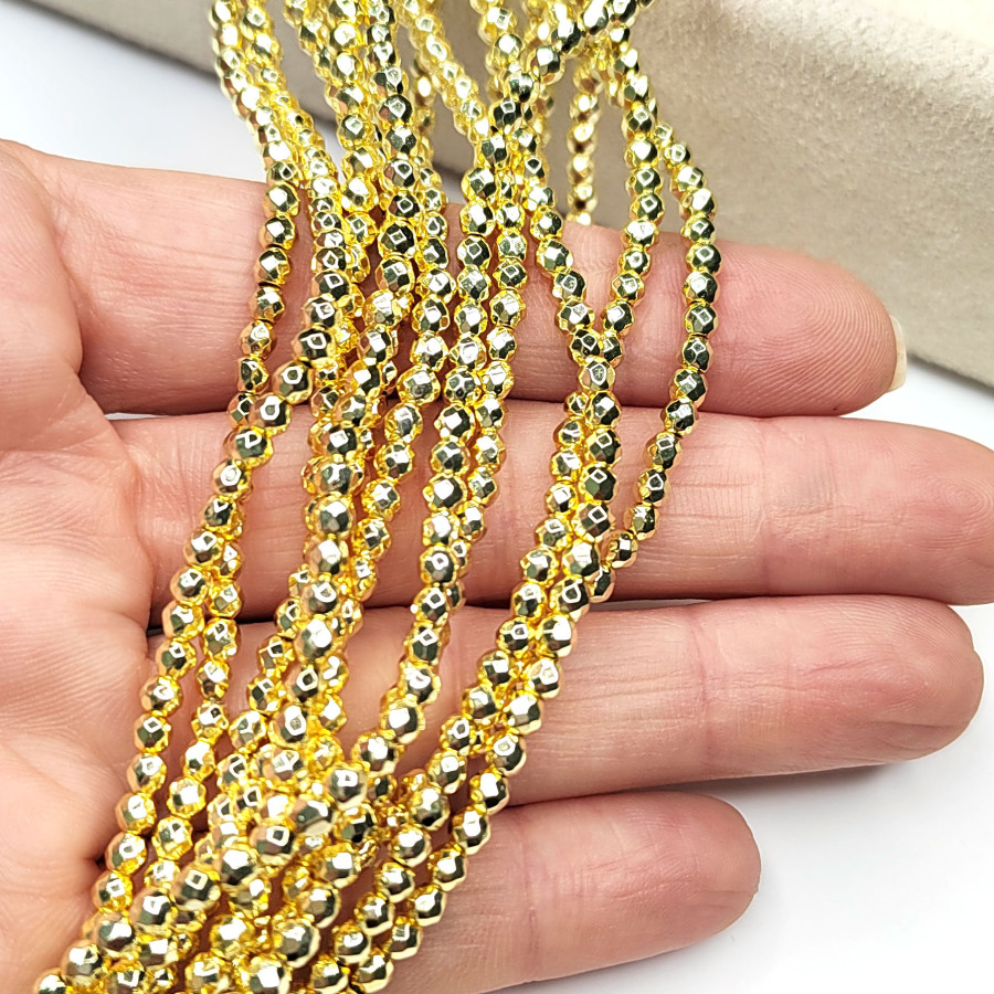 3 мм Гематит граненый, нить 40 см