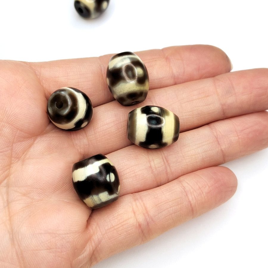 Бусина Дзи Три глаза 16х14,4 мм, натуральный агат, штука