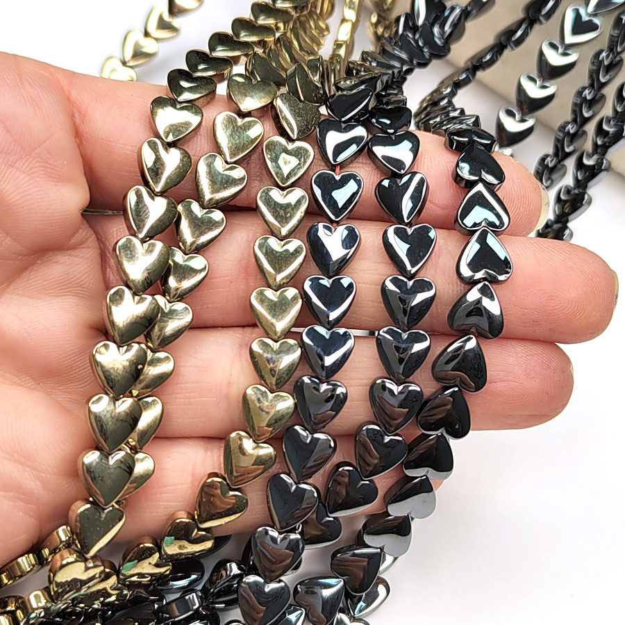 Гематит Сердечки 8 мм, нить 40 см