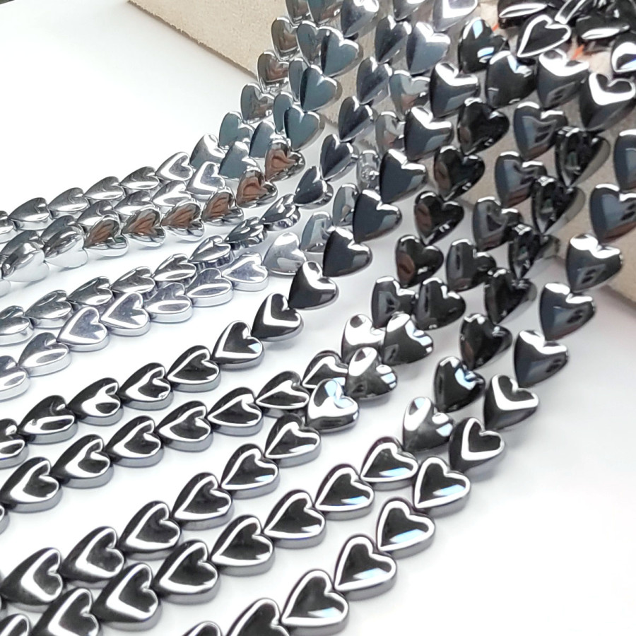 Гематит Сердечки 8 мм, нить 40 см