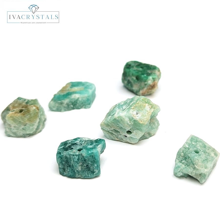 Амазонит натуральный необработанный камень 12-13 мм