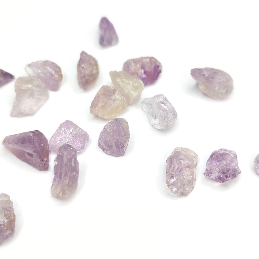 11х8 мм Лавандовый аметист натуральный, колотый необработанный камень Штука