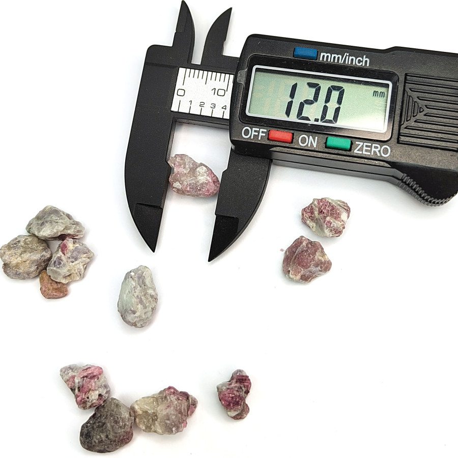 12х8 мм Турмалин натуральный необработанный колотый