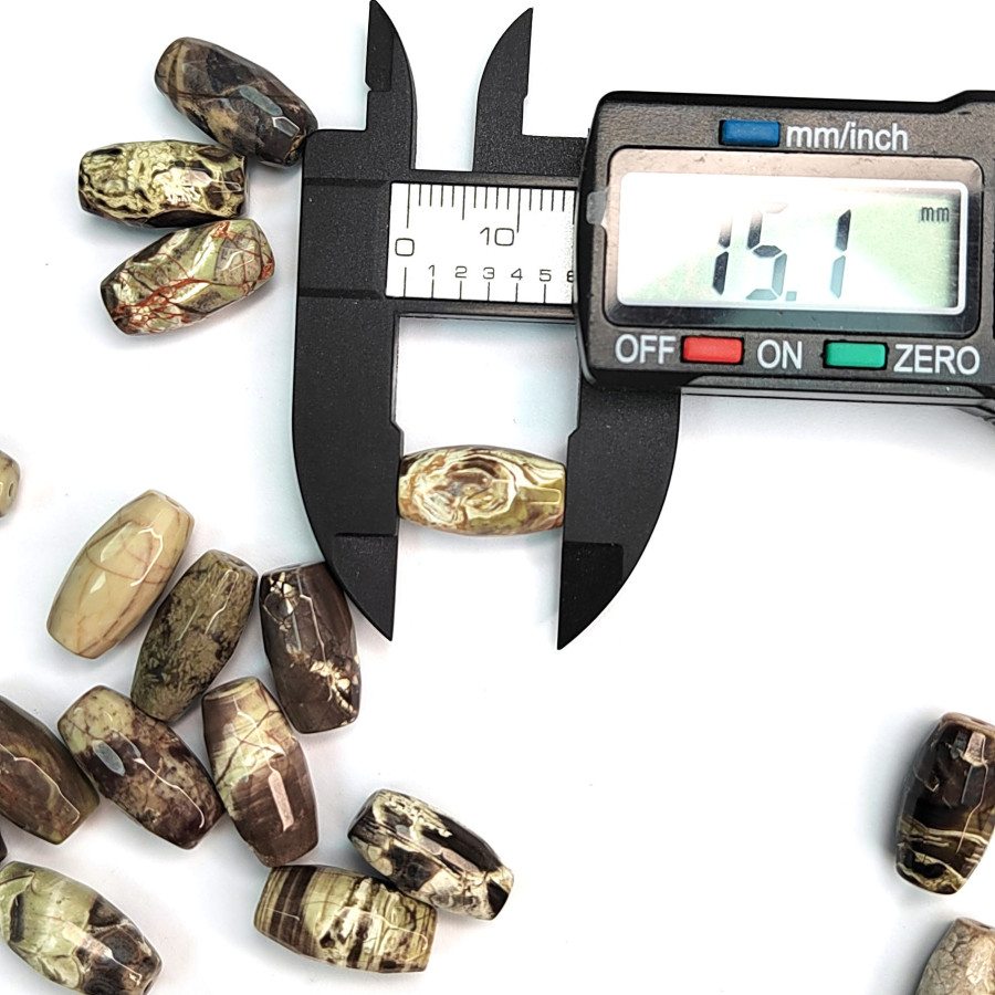 Яшма риолит натуральная 15х8,5 мм