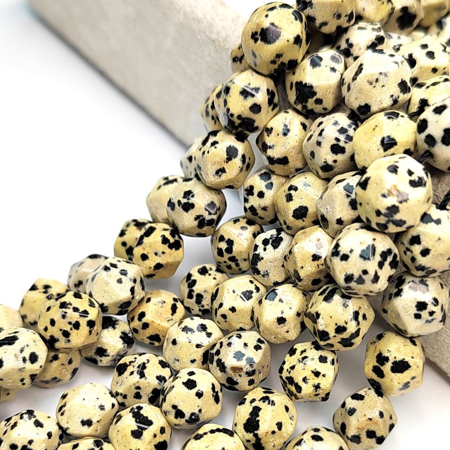 10 мм Яшма далматиновая натуральная, огранка,  НИТЬ 37 см