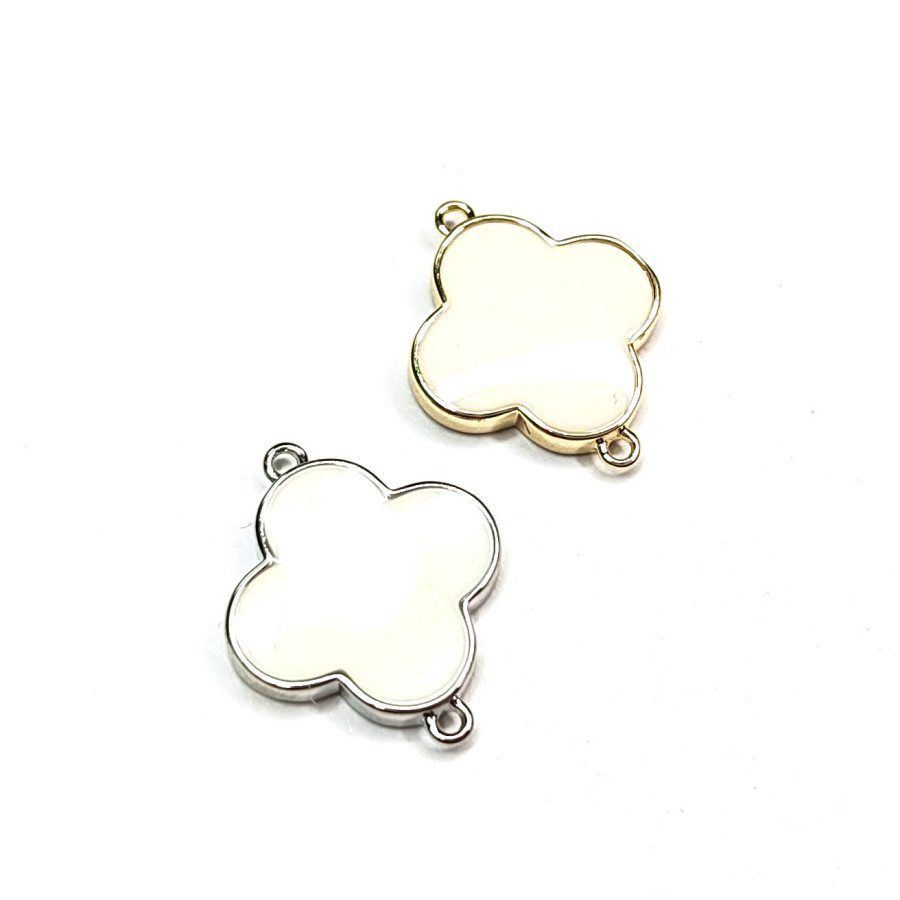 Коннектор Клевер 15 мм с белой эмалью, штука