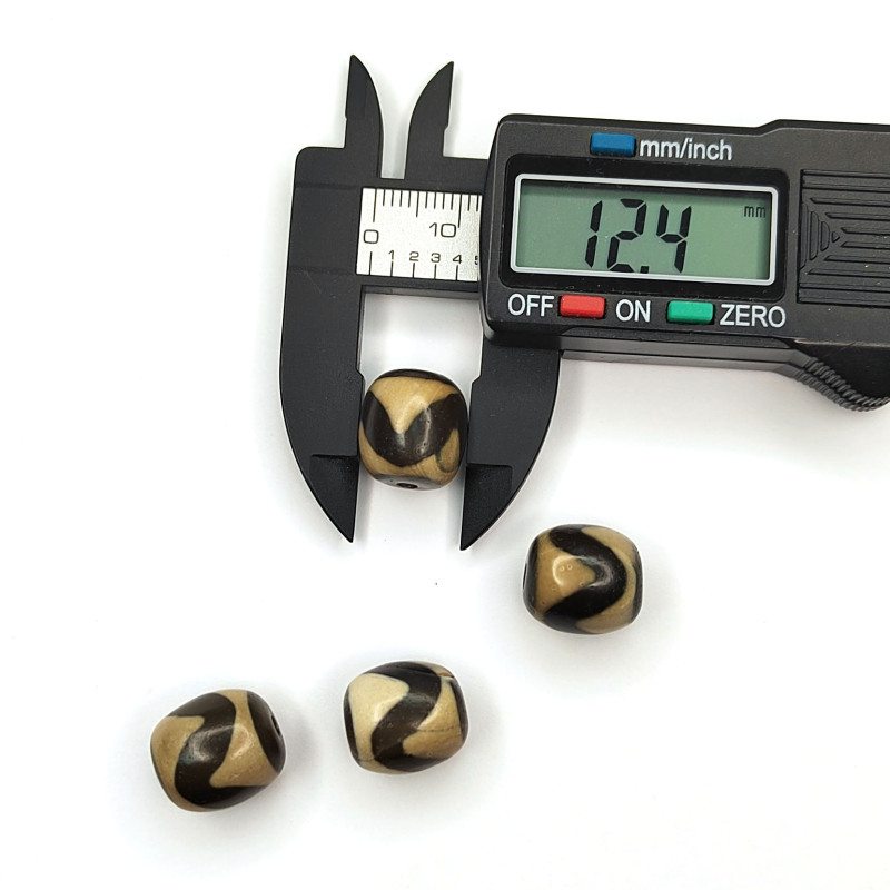 Бусина Дзи Лошадь 13х12,4 мм, штука