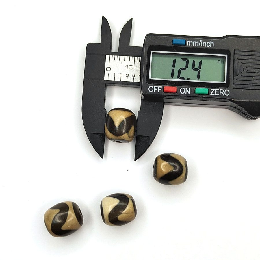 Бусина Дзи Лошадь 13х12,4 мм, штука