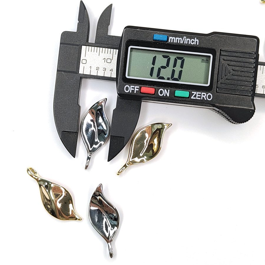 Подвеска Листик глянцевый 28х12 мм, штука