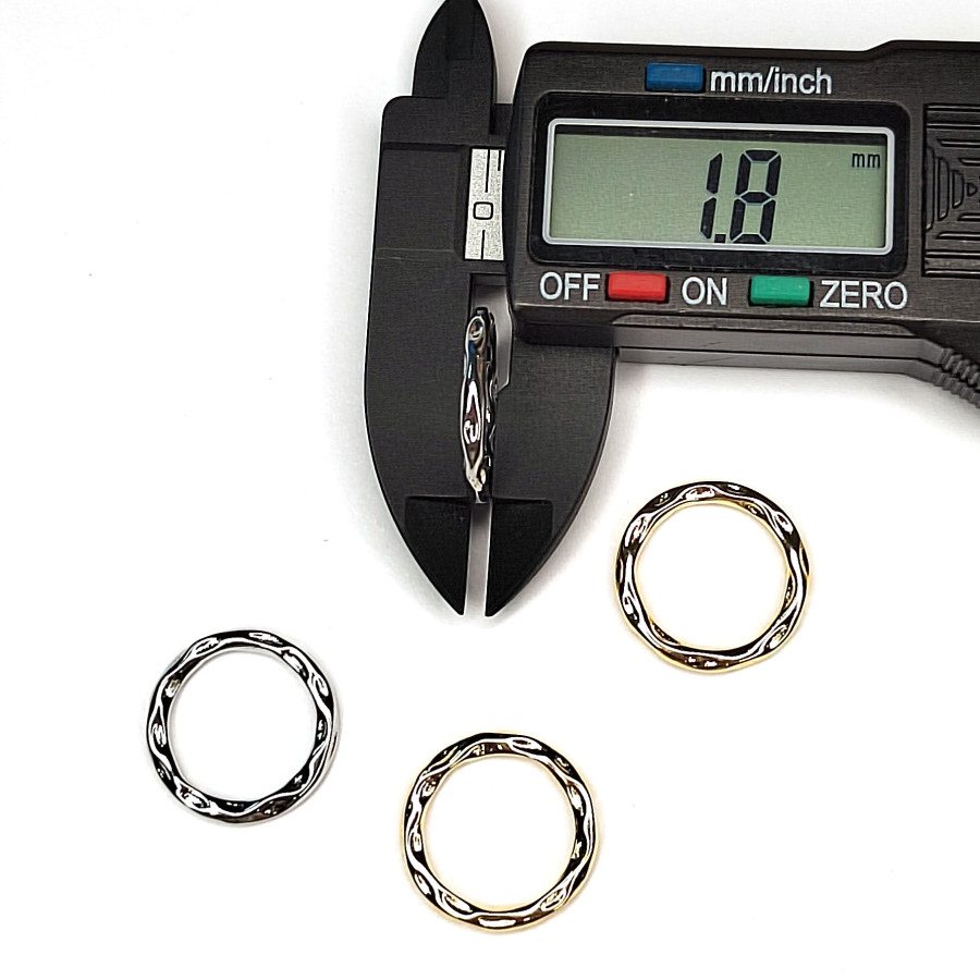 17 мм Кольцо коннектор неразъемное "Мятый металл"