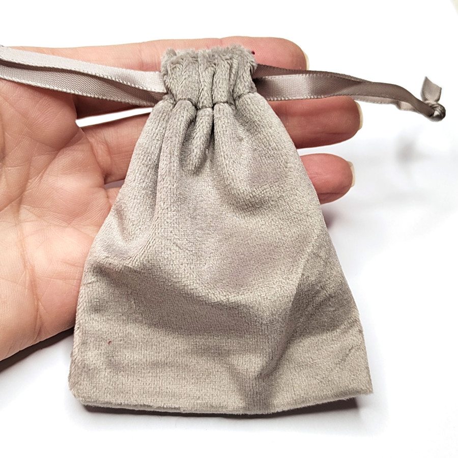 Мешочек бархатный 10х8 см с лентой, цвет Серый