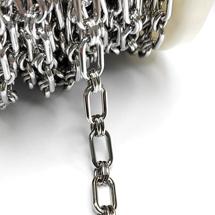 Крупная цепь 15х8 мм, 20 см