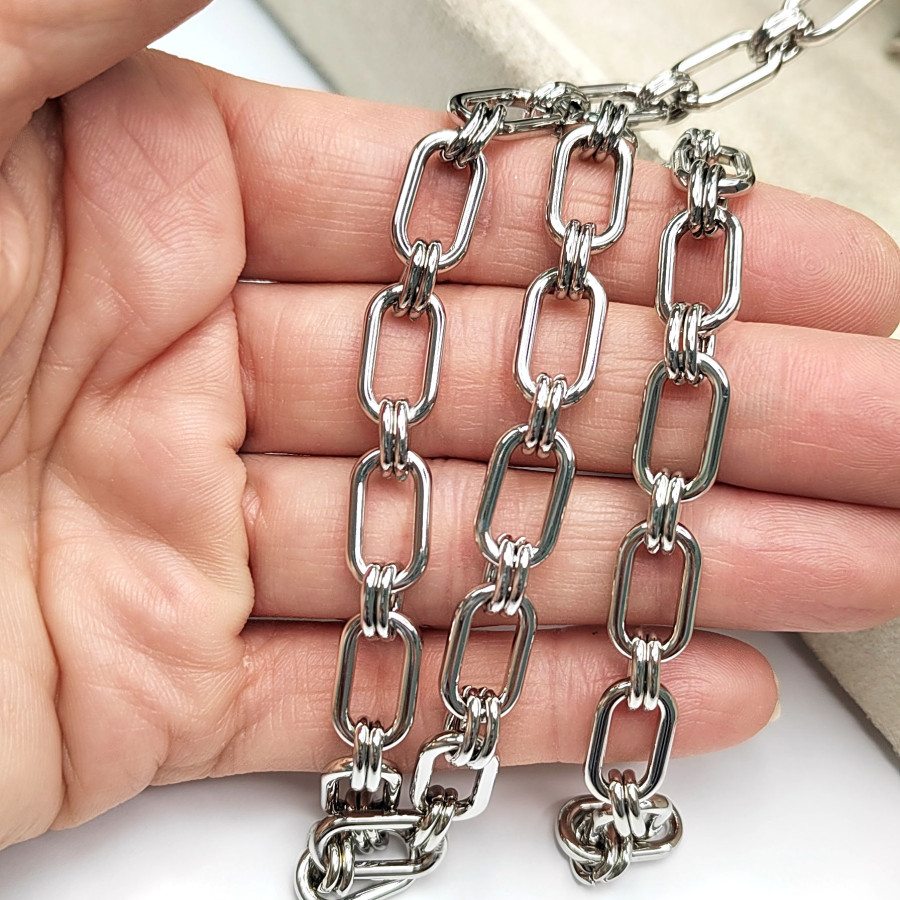 Крупная цепь 15х8 мм, 20 см