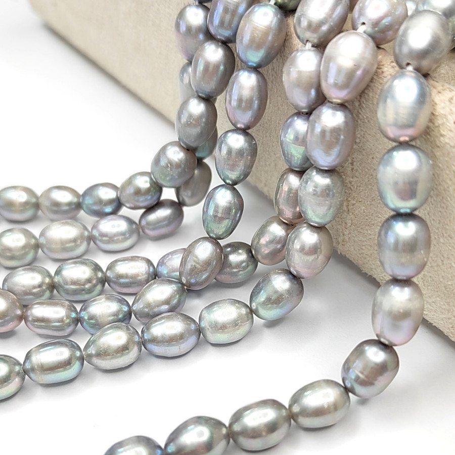 Жемчуг натуральный Серый 9х7 мм (серебристый), культивированный, НИТЬ 35,5 см