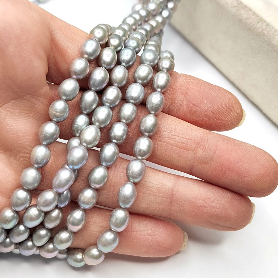 Жемчуг натуральный Серый 6х7 мм (серебристый), культивированный, НИТЬ 35 см