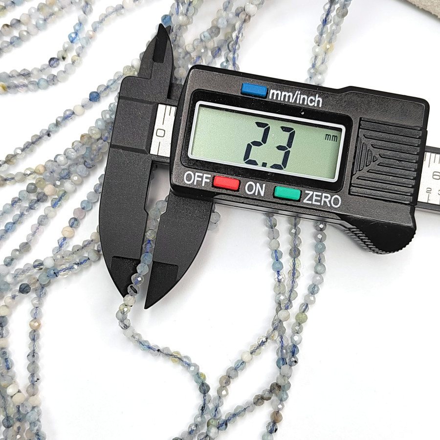 2,3 мм Аквамарин натуральный в огранке, НИТЬ 39 см