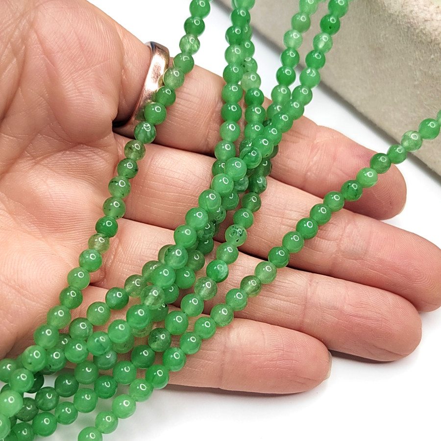 Авантюрин натуральный 4,5 мм бусины в нитях, нить 38 см