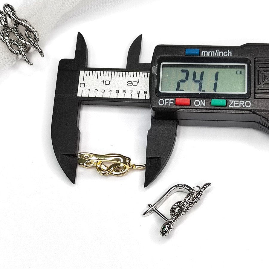 Швензы Змейки 24х8 мм с зелёными глазками,  пара