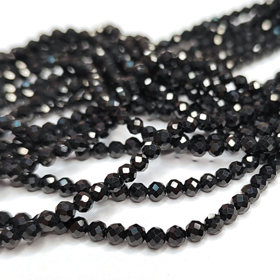 3 мм Шпинель натуральная черная граненая, НИТЬ 38 см