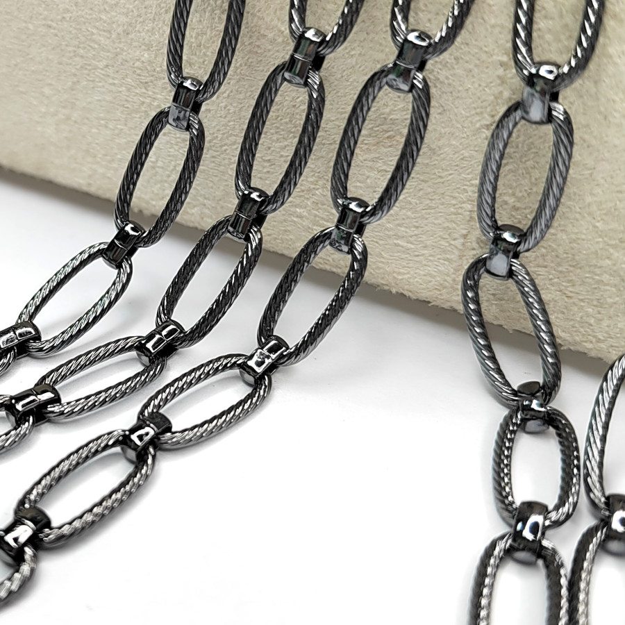 Цепь чёрная 14х7 мм, 20 см