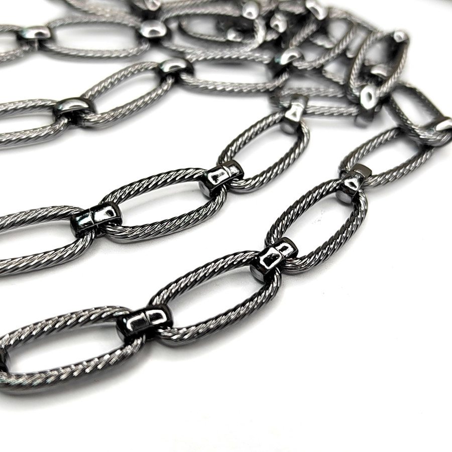 Цепь чёрная 14х7 мм, 20 см