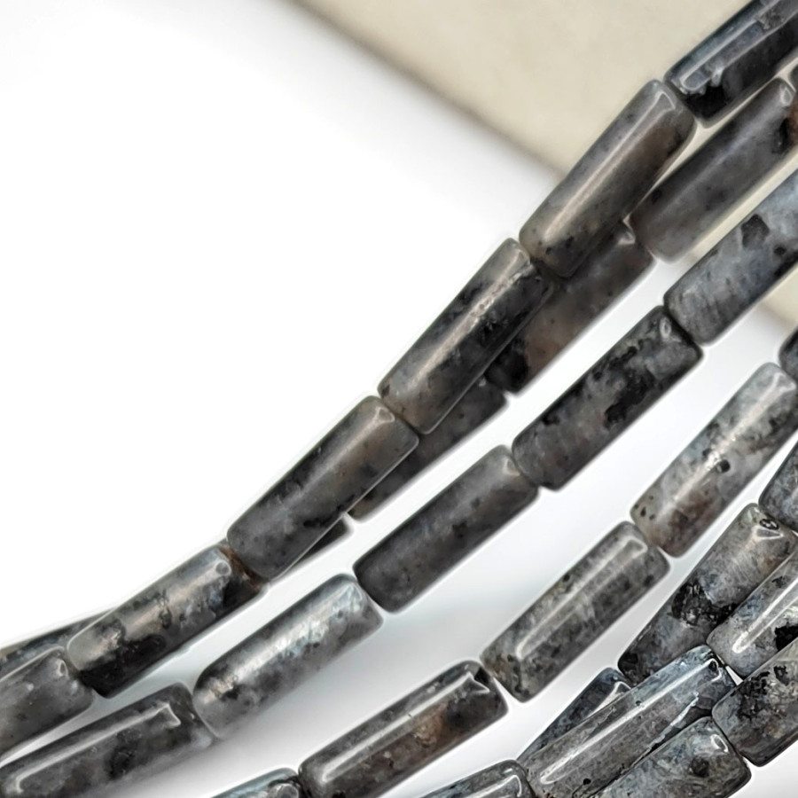 Ларвикит натуральный 13х4 мм бусины, Трубочки, НИТЬ 39 см