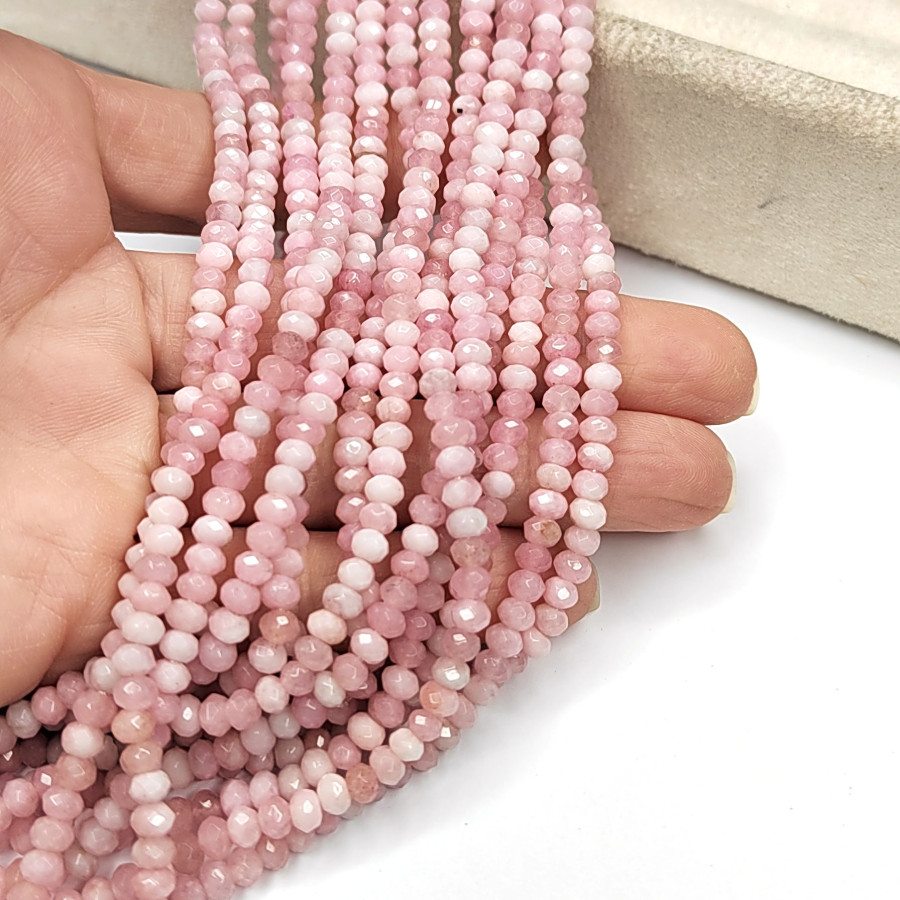 Агат натуральный, Огранка, цвет Бледно - розовый тонированный, рондель 4,5х3 мм, НИТЬ 35-37 см