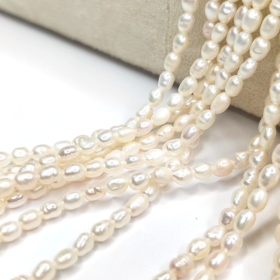 Жемчуг натуральный 4,5х3 мм, культивированный, НИТЬ 38 см