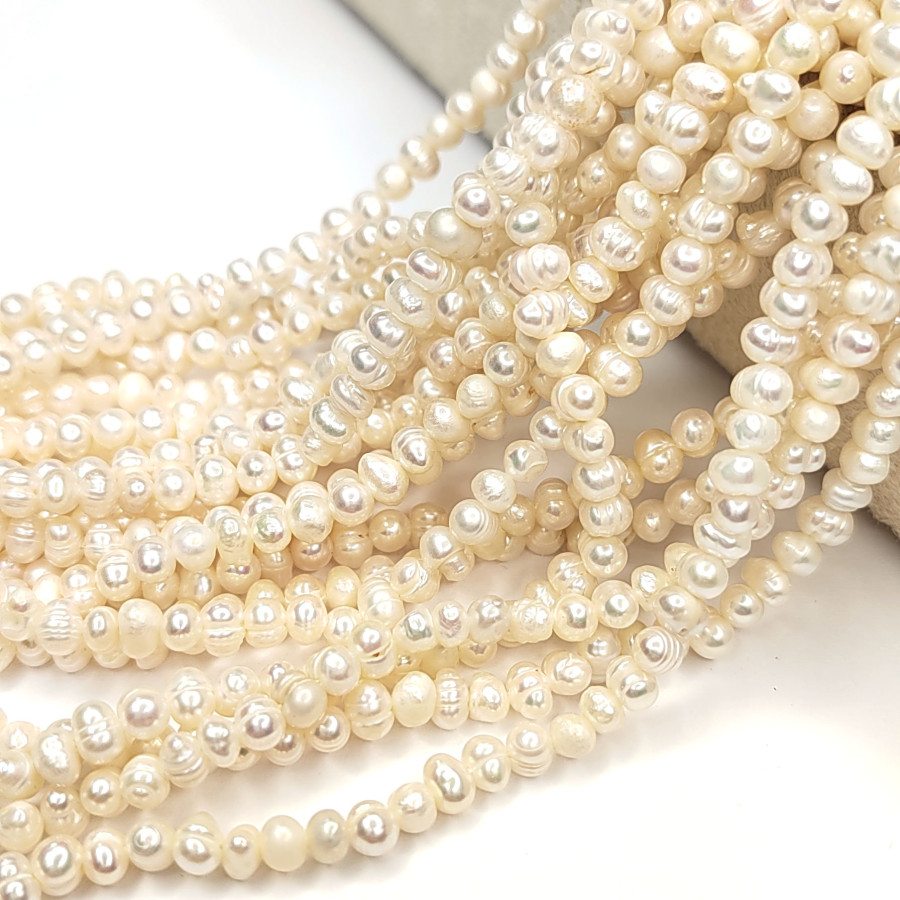 Жемчуг натуральный культивированный 4,4х3 мм, НИТЬ 34 см