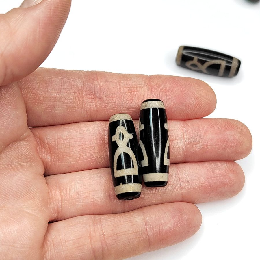 Бусина Дзи Кубера божества изобилия 30х10 мм из натурального агата, штука