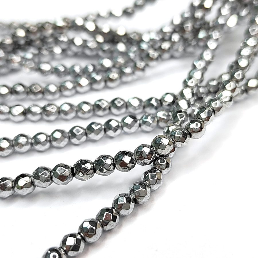 4 мм Гематит граненый, нить 40 см