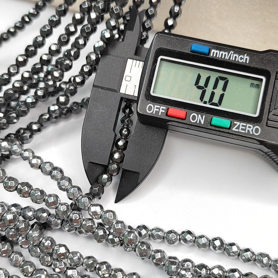 4 мм Гематит граненый, нить 40 см