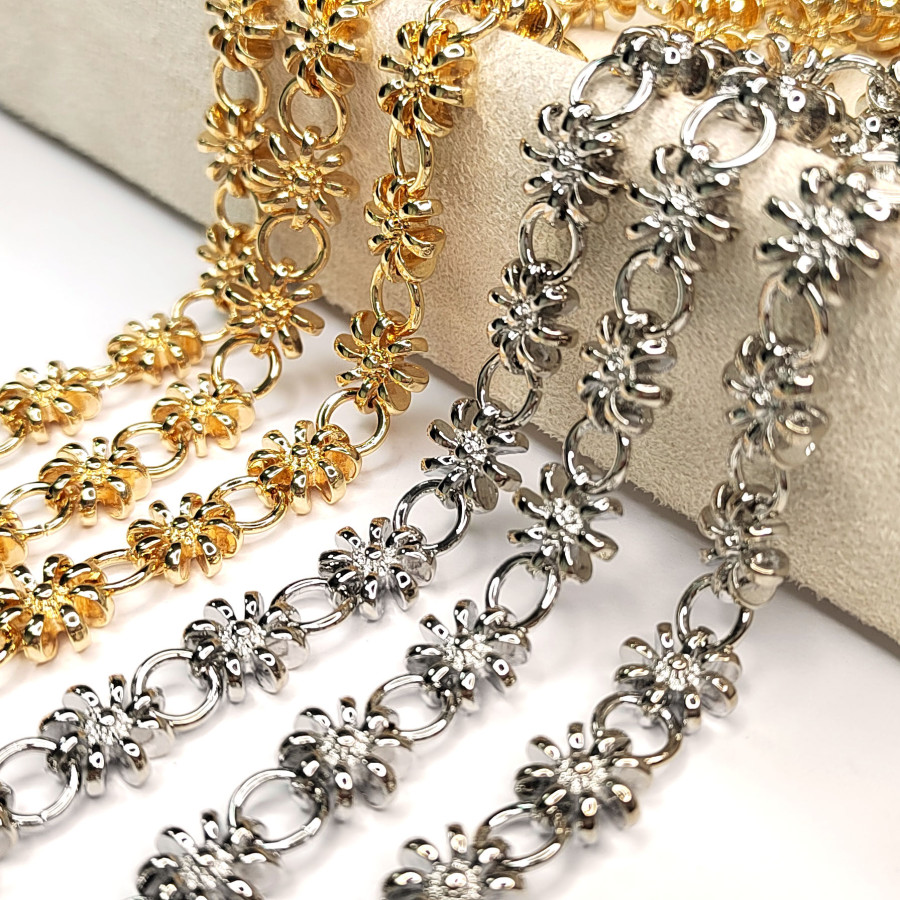 Цепь Цветы 10,5 мм, 20 см