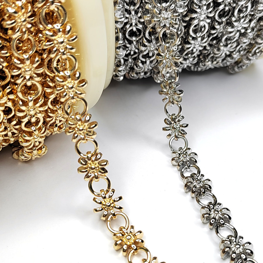 Цепь Цветы 10,5 мм, 20 см